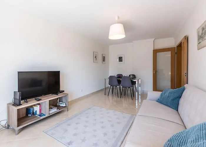 Marina Close To & Apartament